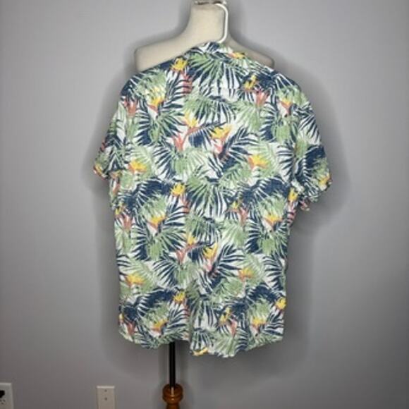 IZOD Saltwater - Hawaiian Relaxed Classics Button Down Shirt - Picture 2 of 2